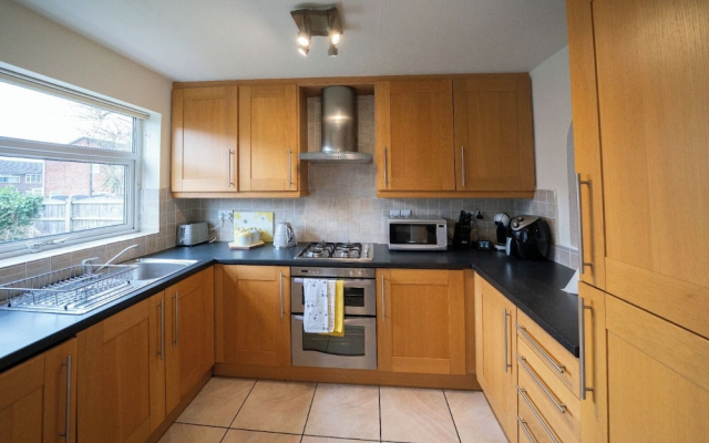 Spacious 3 Bedroom Home in Westhoughton