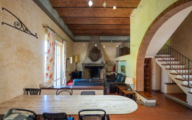 Eighteenth-century Tuscan Villa Tricolle