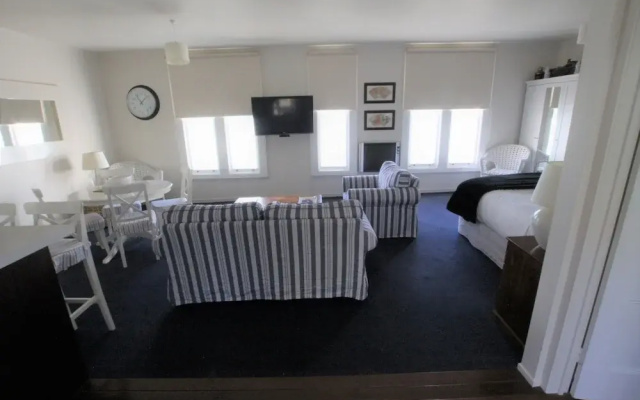 Mangonui Waterfront Apartments Motel