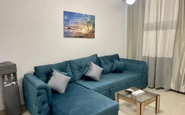 G Cribs 2 Br Sharing Pool (Adults Only)