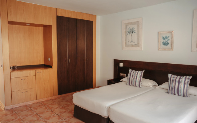 LIVVO Lago Taurito Hotel & Aquapark All Inclusive