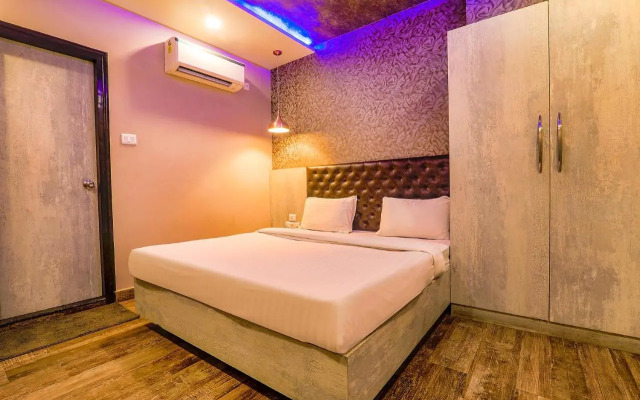 FabHotel Rudra Inn & Cafe I