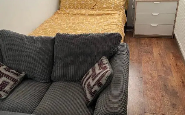 Haggai 5 Comfort Suites