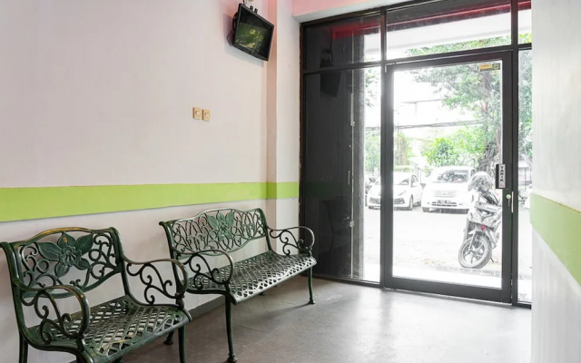 RedDoorz near Pecenongan 2