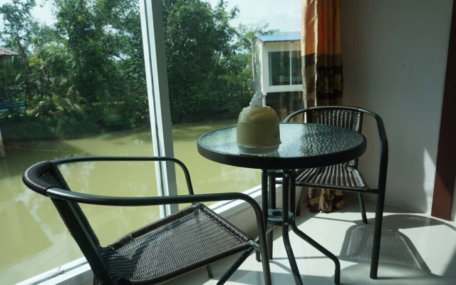Ban Suan Keaw Resort