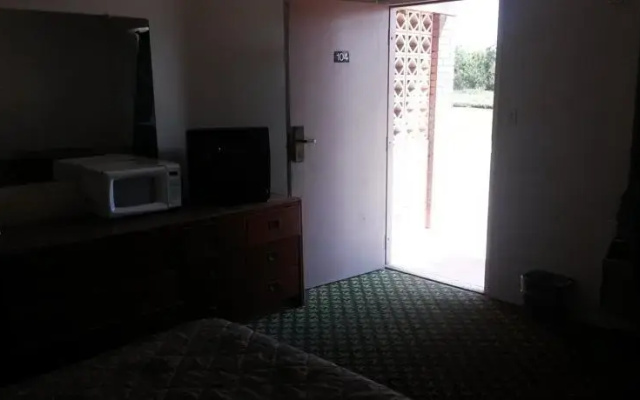Economy Inn