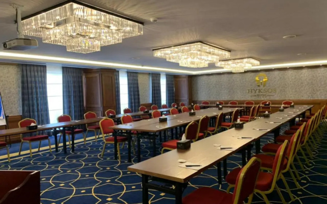 Hyksos Hotel