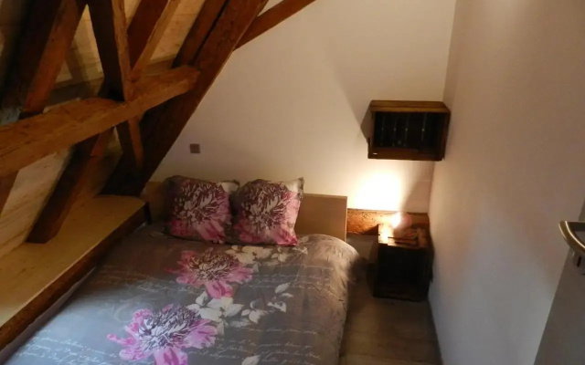 Gîte autonome, La grange a foin, piscine !