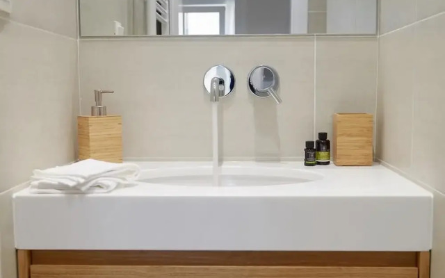 Lux Central Apartment At Kolonaki