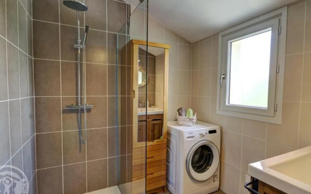 Gîte Genilac, 3 Pièces, 3 Personnes - Fr-1-496-114