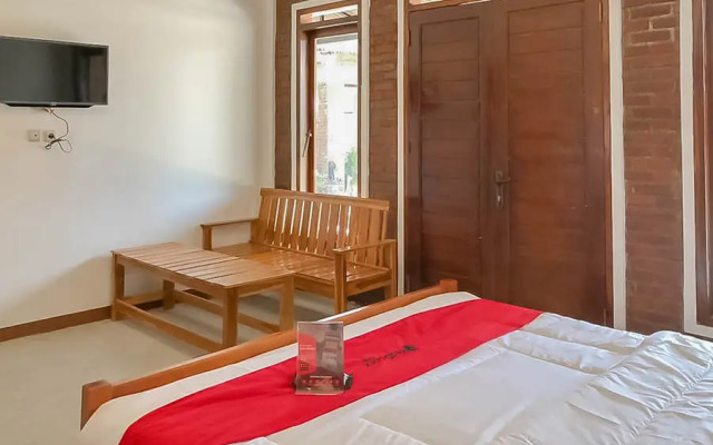 RedDoorz Resort near Darajat Garut