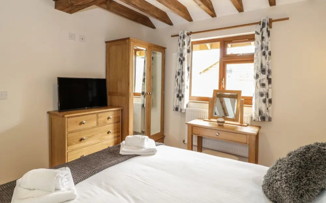 Oak Lodge