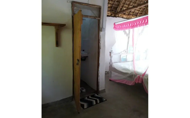 Mida Creek Eco Camp