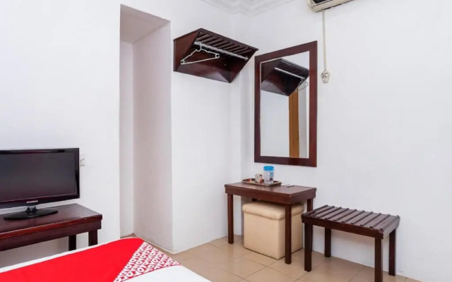 OYO 90742 I-home Hotel