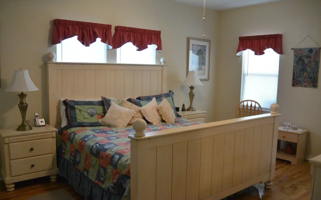 Lotz A View 4 Bedroom Home