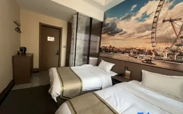 Hera Palace Hotel