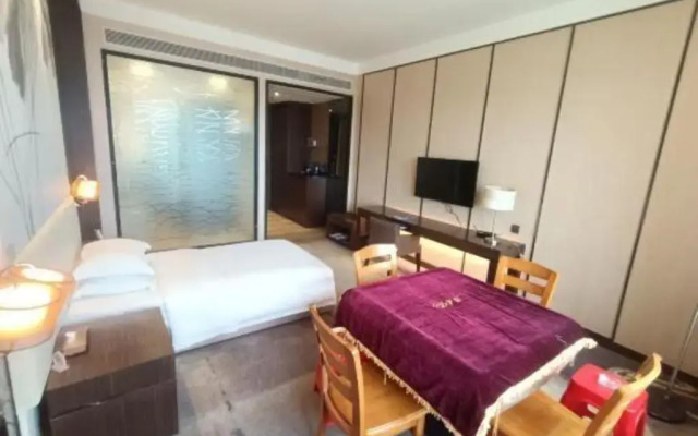 Hongjing Bay Hotel