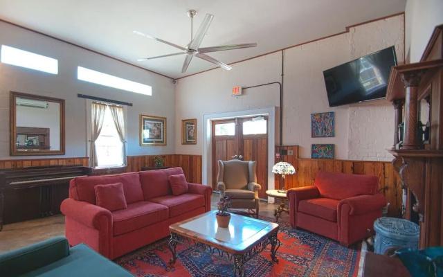 Inn at the Old Jail