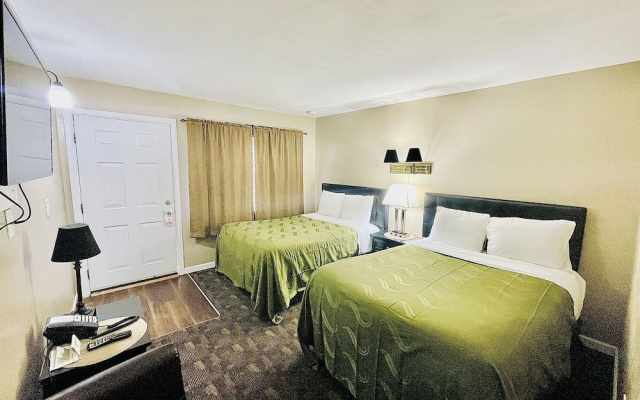 Sage N Sand Motel