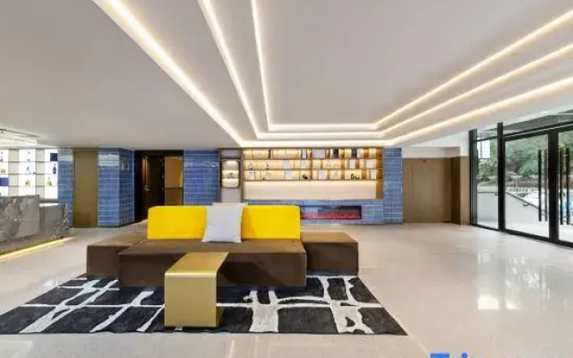 Suisse Place Peking University Third Hospital, Mudanyuan Subway Station Beijing