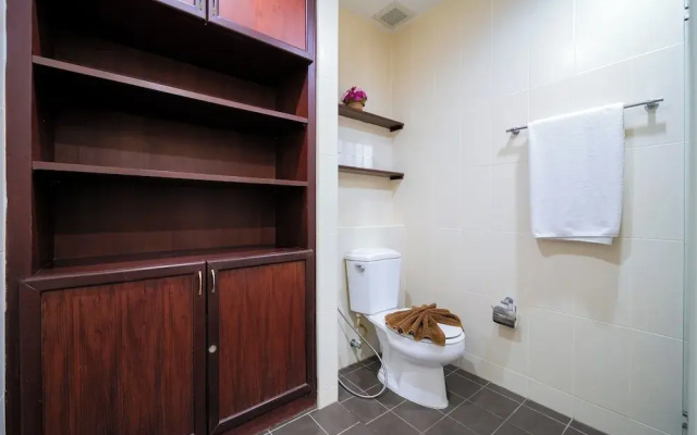 EBS Hostel Phuket, Kata Beach