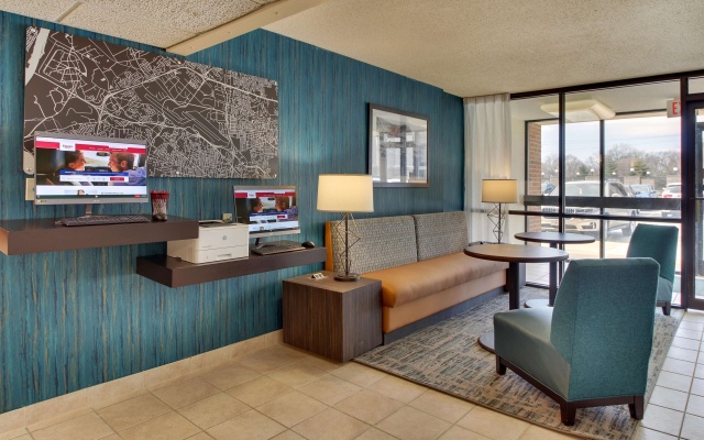 Pear Tree Inn St. Louis Airport