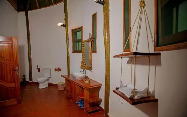 Kibale Tourist Safari Lodge