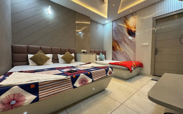 Hotel Guruvayur Dham Mathura
