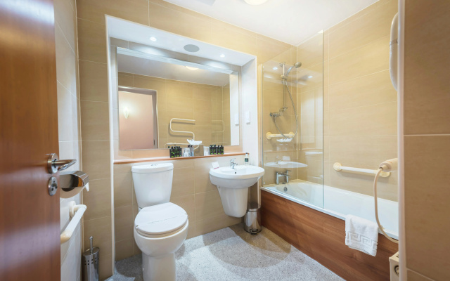 The Knight Residence Apartments by Mansley