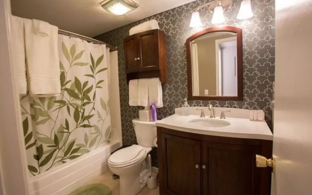 Radiator Springs 2 Bedroom Condo