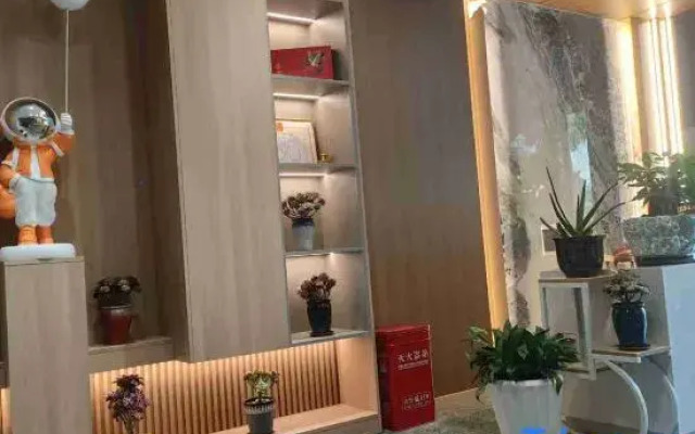 Hongcheng Hotel (Liupanshui Vocational Technical College)