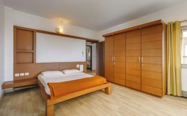 Lakeside Aerobay by Red Olive Nr Airport 3bhk