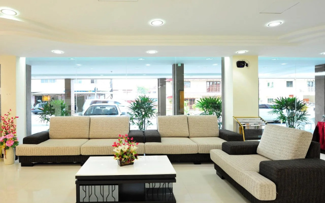 Hallmark View Hotel