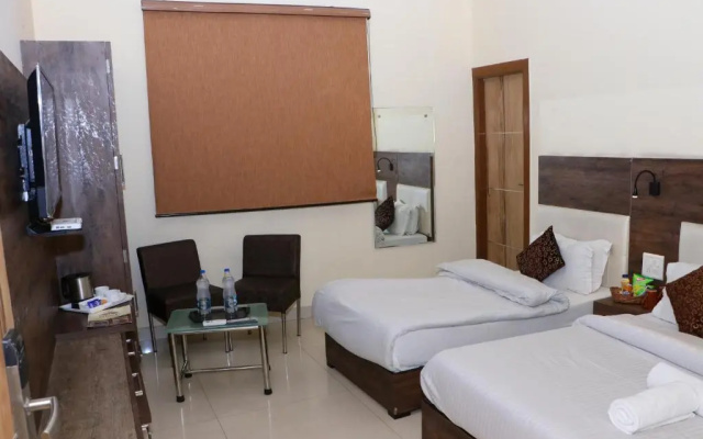 Hotel Avitaj Inn