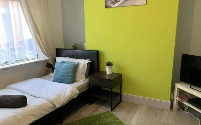 Fuller Rooms