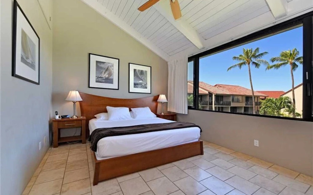 Papakea #C404 - 3 Br condo by RedAwning