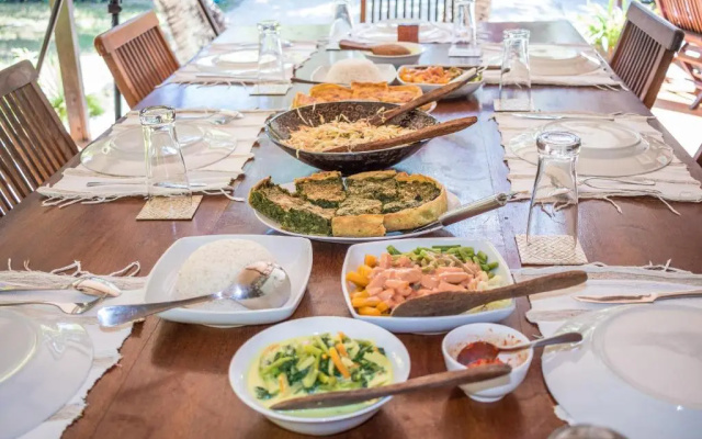 Malole Surf House