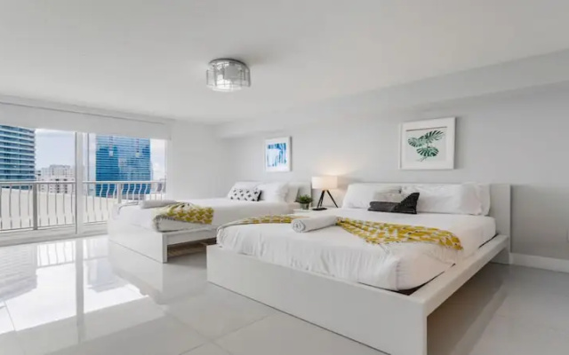 Cesar Suites at Icon Brickell Miami