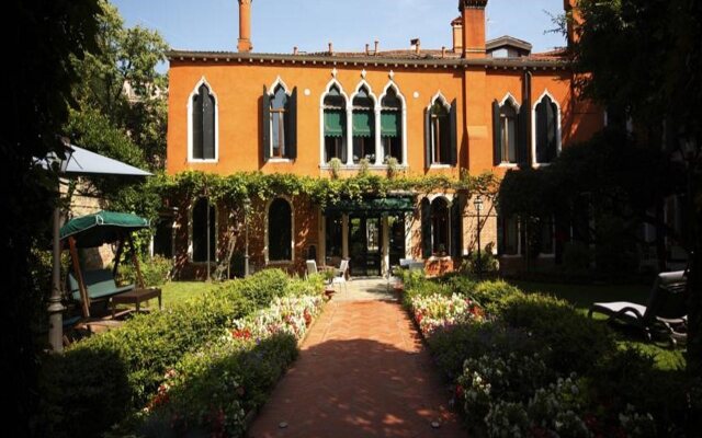 Отель Pensione Accademia - Villa Maravege Италия, Венеция - отзывы, цены и фото номеров - забронировать отель Pensione Accademia - Villa Maravege онлайн вид на фасад