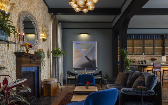 Hotel Daphne