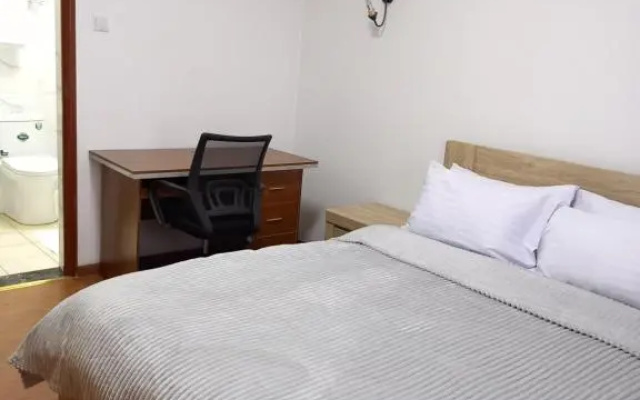 Good Guest RM 3 Sharing Living and Kitchen USD33