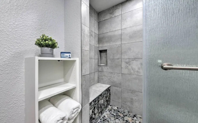 Cozy Jacksonville Studio - 10 Miles to Downtown!