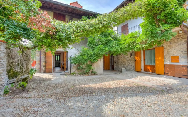 La Casetta Sul Fiume Borghetto Court