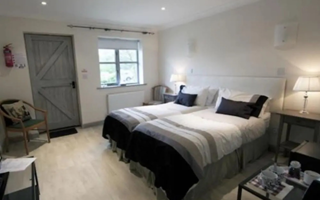 The Live and Let Live Country Inn