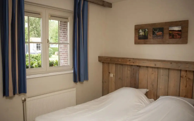 Semi-detached Bungalow with Dishwasher near Veluwe