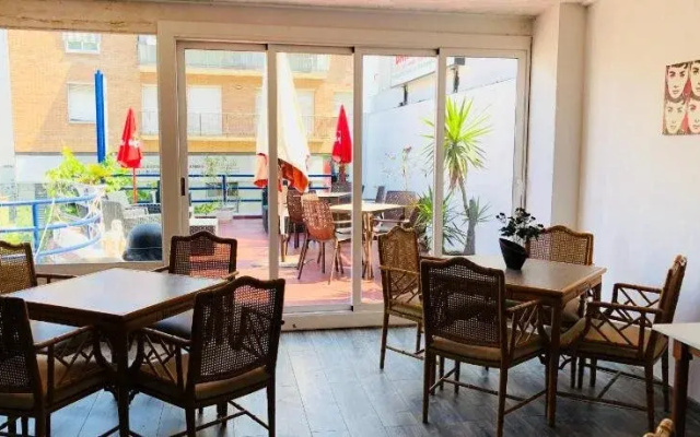 Hostal Univers