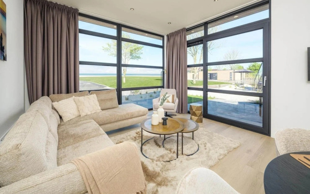 Waterfront Villa With Private Rooftop