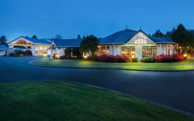 Отель Wairakei Resort Taupo вид на фасад