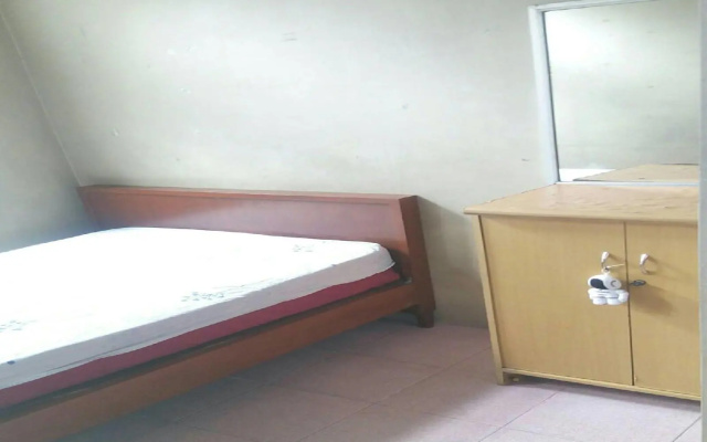 Anurak Guesthouse