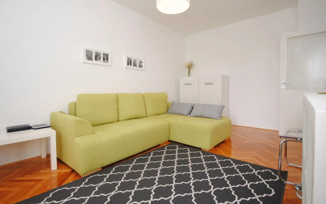 Bolt Holiday Apartment